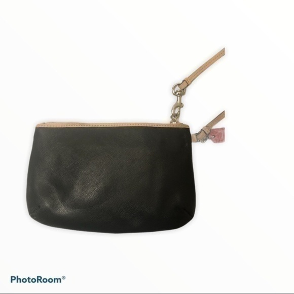 Coach horse and carriage wristlet